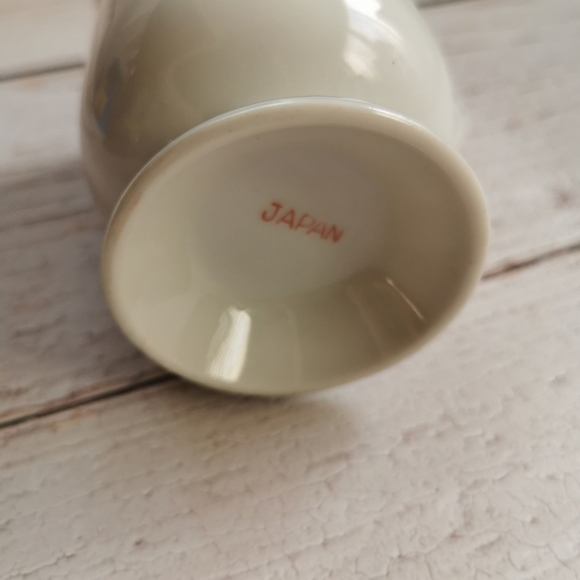 🔥2/$20🔥C Monogram Mug - Picture 3 of 3